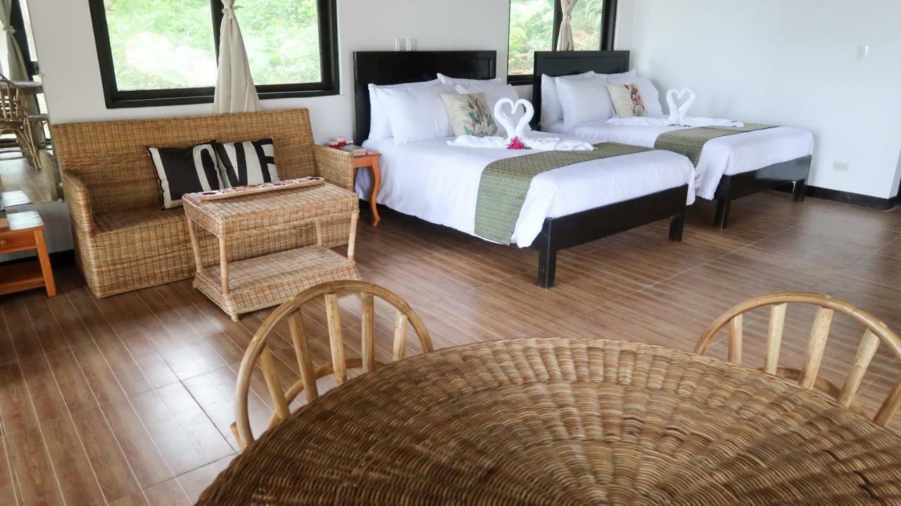 Moon Beach Villas El Nido Exteriör bild